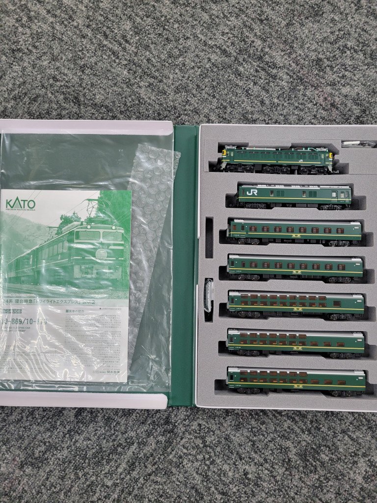1円〜 動作確認済み KATO Nゲージ 10-869 寝台特急 トワイライトエクスプレス 6両基本セット Yahoo!オークション -「kato 10-869 トワイライト」の落札相場・落札価格
