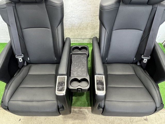 ヴェルファイア DBA-AGH30W センターシート 2.5Z Gエディション 7人 222 71077-58370-C3 シートレール付 2列目シートiskwshouten_画像3