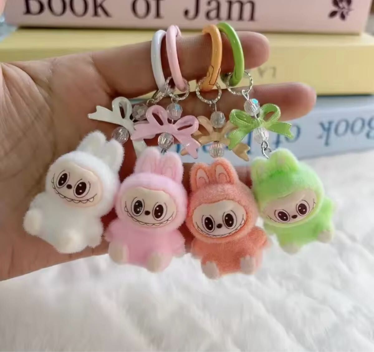 新品未使用】ラブブぬいぐるみミニキーホルダーホワイト×1