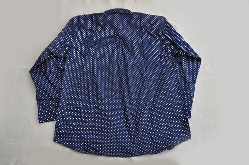studio hand　　スモールドット ボタンダウンシャツ　サイズLARGE 　新品　ネイビー地にホワイトの小さな水玉_画像3