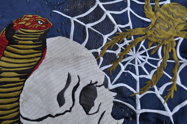 サテンスカジャン骸骨ブルーサイズM新品刺繍5434_画像8