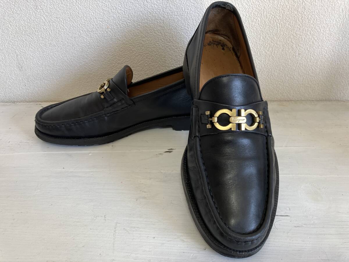  быстрое решение Salvatore Ferragamo FIRENZE Salvatore Ferragamo gun chi-ni Loafer бизнес обувь Gold металлические принадлежности чёрный 9 27.5. ранг 