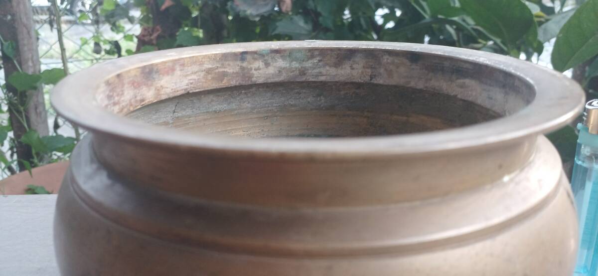 !秀品!昭和の真鍮「香炉」高さ98×直径140ミリ、550グラム!(詳細不明)_画像7