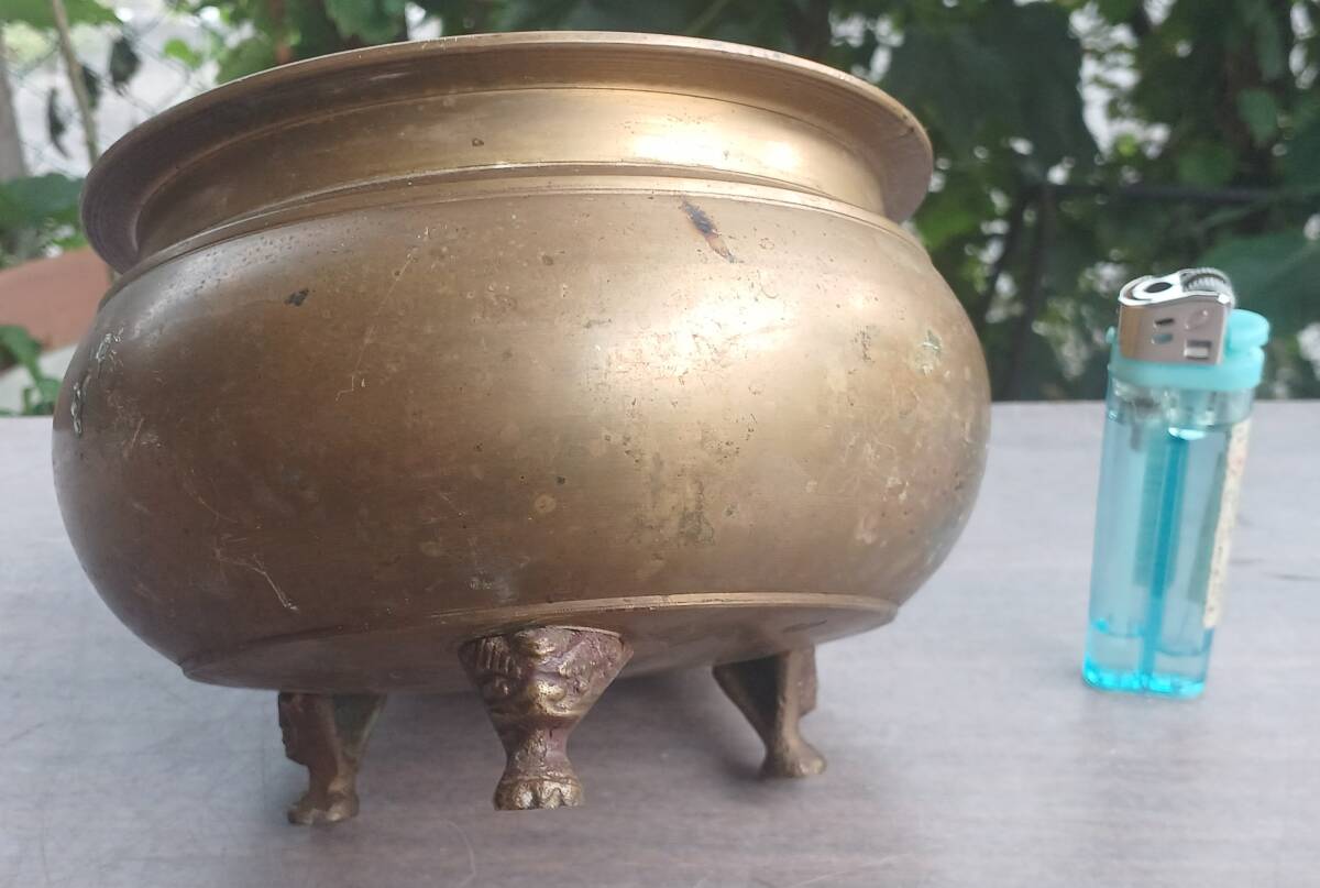 !秀品!昭和の真鍮「香炉」高さ98×直径140ミリ、550グラム!(詳細不明)_画像4