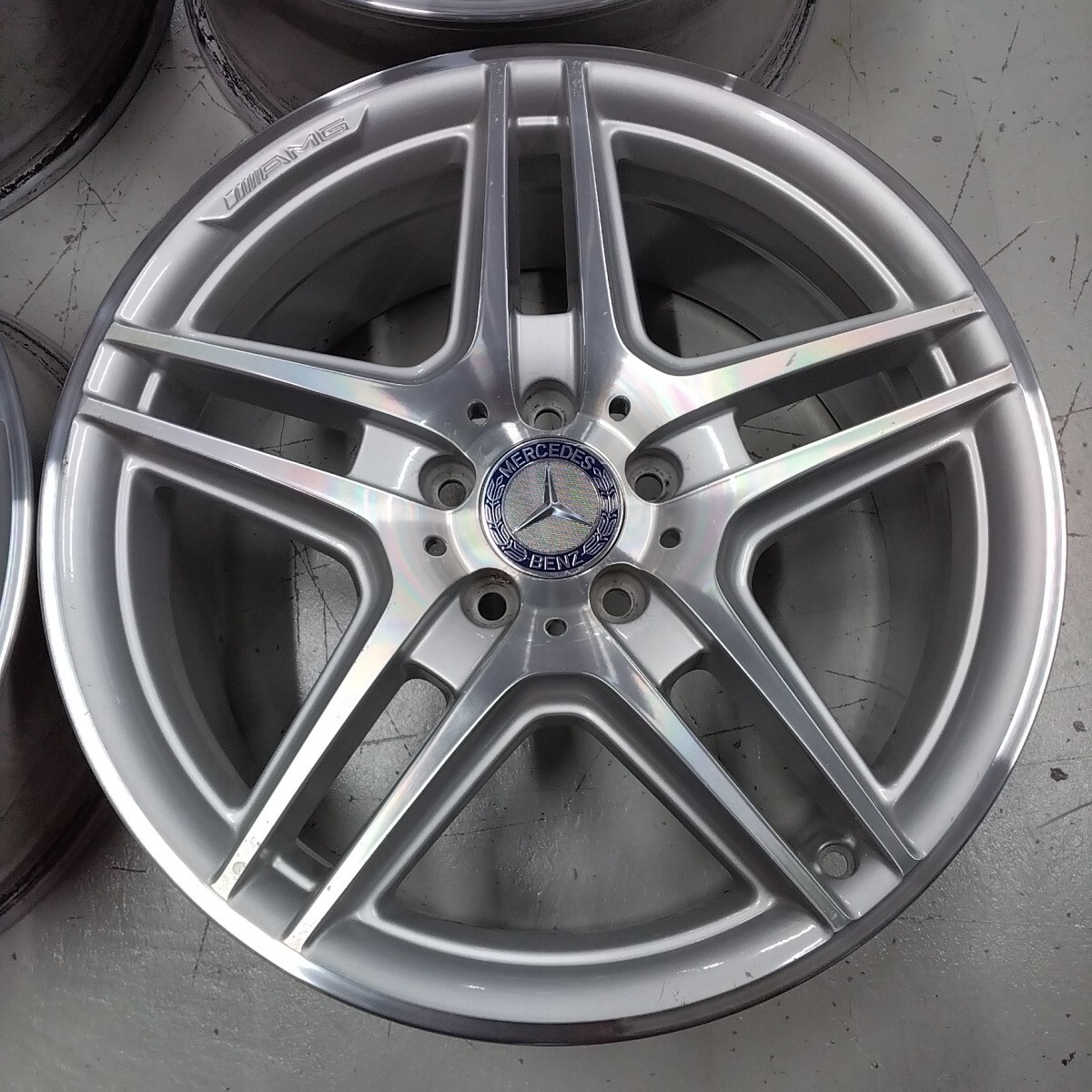 人気品★メルセデス・ベンツ　Cクラス　W204　C350　AMG スポーツパッケージ 純正★C200　C250★8J+50　8.5J+54　112-5H★新品サマータイヤ_画像5