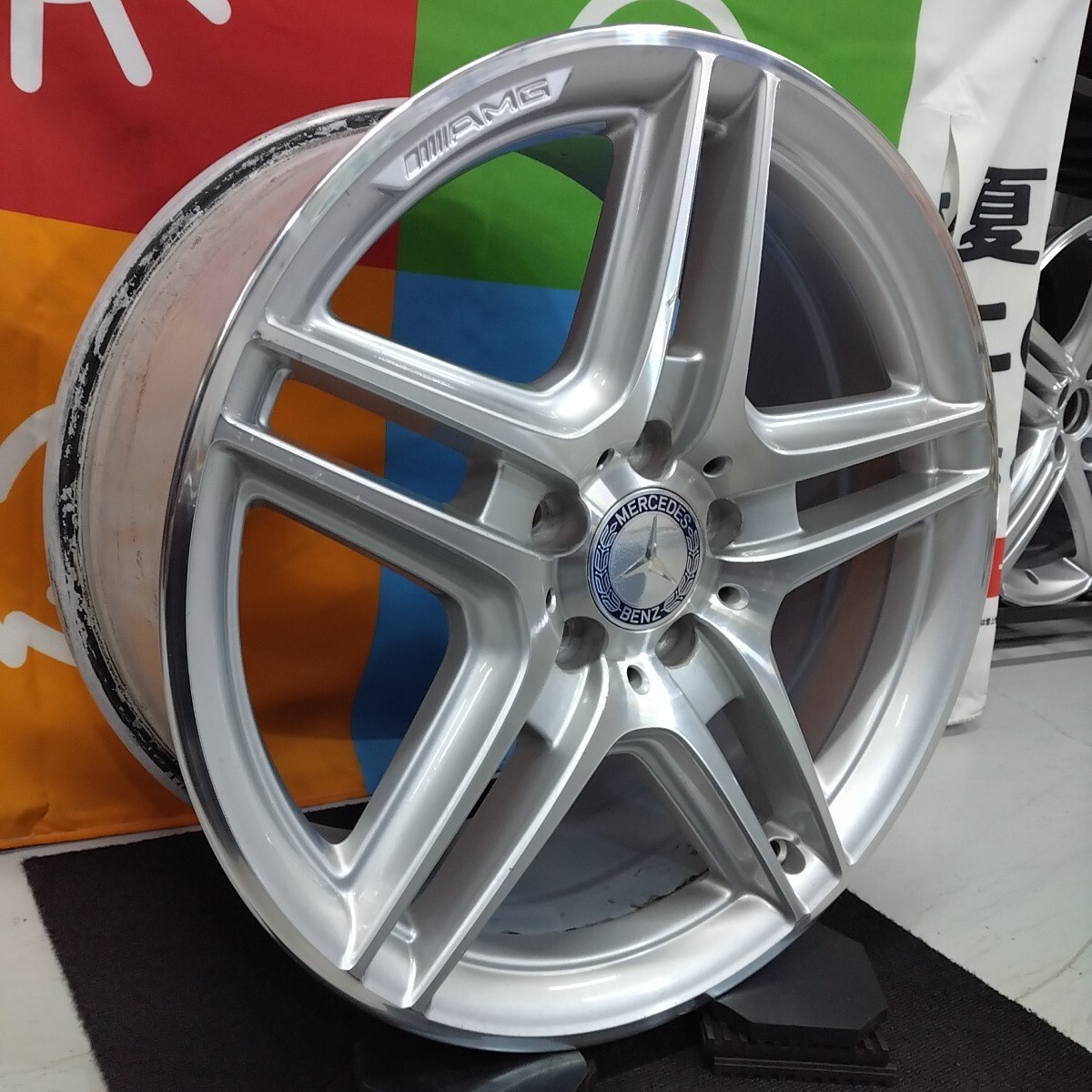 人気品★メルセデス・ベンツ　Cクラス　W204　C350　AMG スポーツパッケージ 純正★C200　C250★8J+50　8.5J+54　112-5H★新品サマータイヤ_画像3