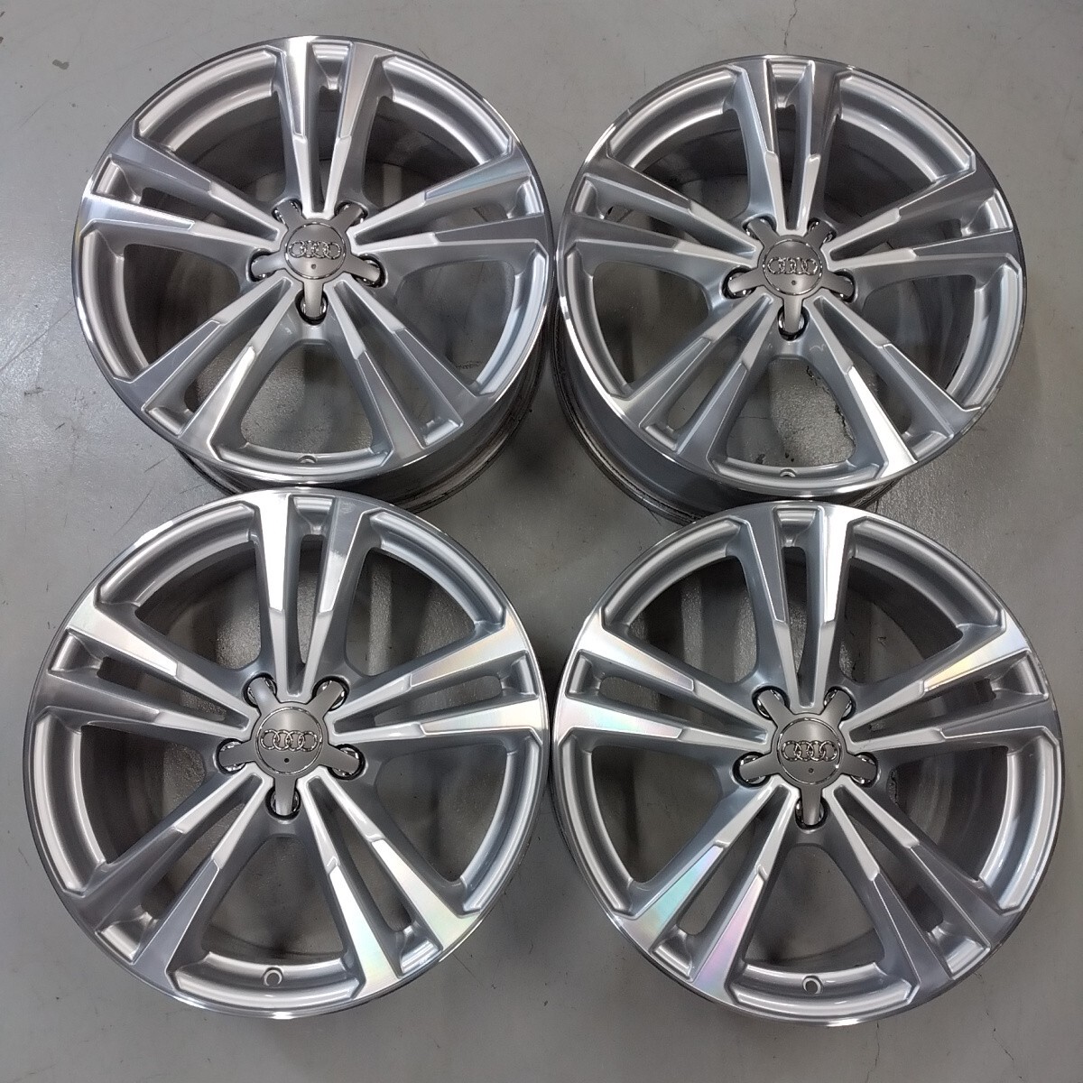 人気デザイン★AUDI　アウディ　8V型　S3　スポーツバック 純正　5パラレルスポークデザイン★A3★7.5J+51　112-5H☆新品サマータイヤ☆_画像2