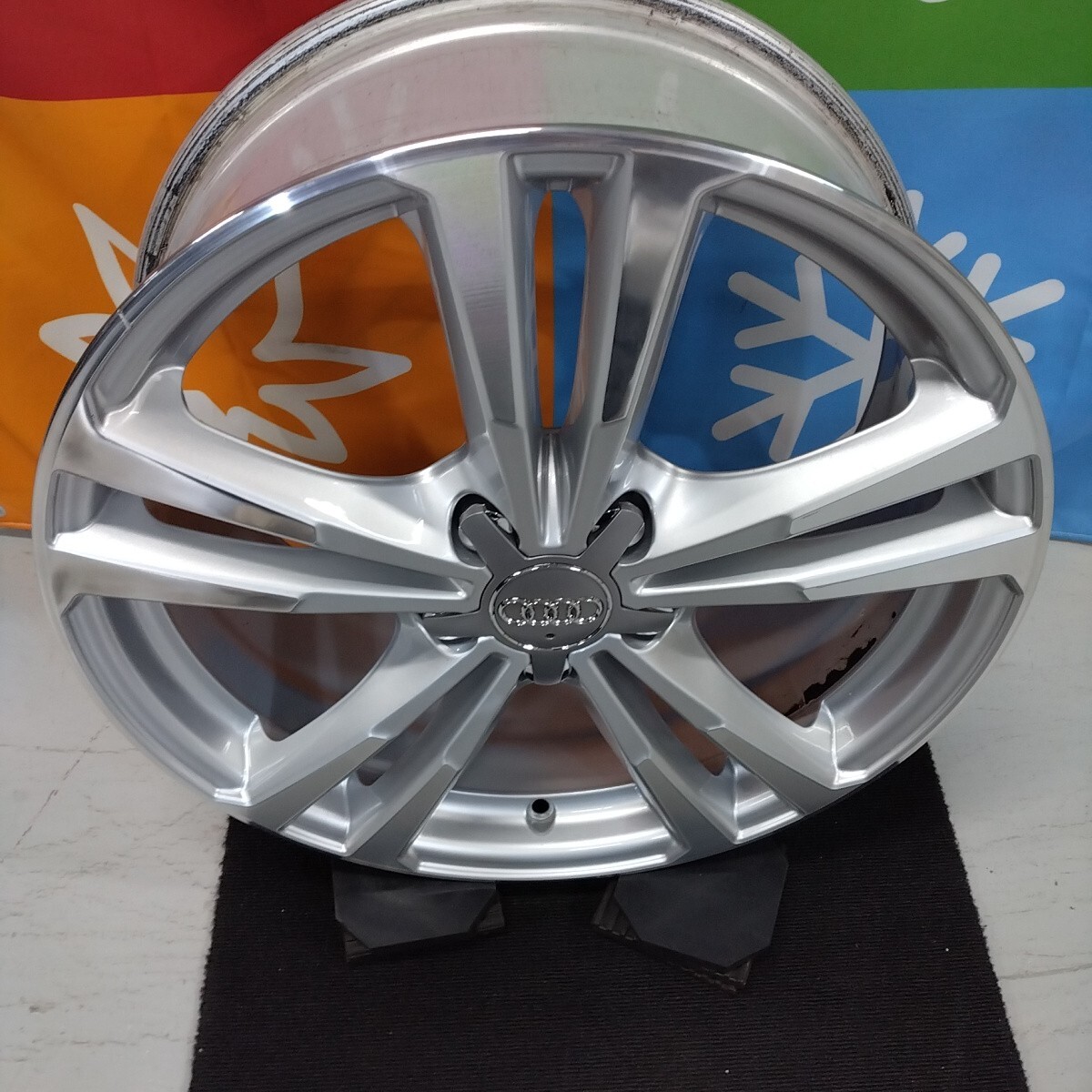 人気デザイン★AUDI　アウディ　8V型　S3　スポーツバック 純正　5パラレルスポークデザイン★A3★7.5J+51　112-5H☆新品サマータイヤ☆_画像3