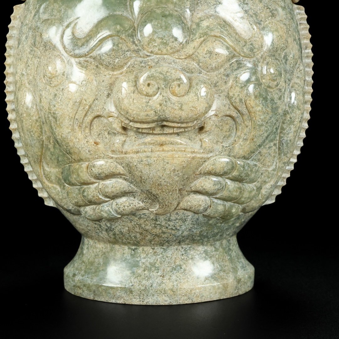 中国古玉 和田玉 極細工彫刻 美術品 アンティーク 古賞物 縁起物 安】漢時代 和田玉 高古玉 饕餮紋双耳活環玉瓶 極細工 古置物 古