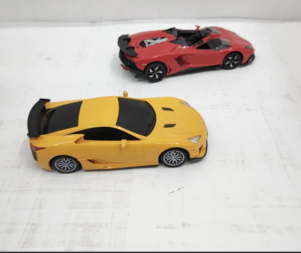 送料無料h7858 ピーナッツクラブ ワイエスエヌ ラジコンカー ラジコン レクサス LFA ランボルギーニ スーパーカー 2点 セット ホビー_画像2