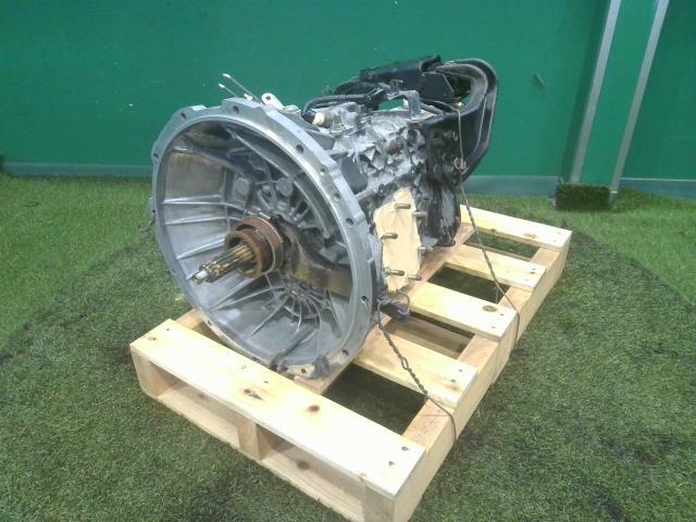 ダイナ PB-XZU414 マニュアルミッションASSY N04CT MYY6P 33110-37A31 個人宅発送不可 中古_画像1