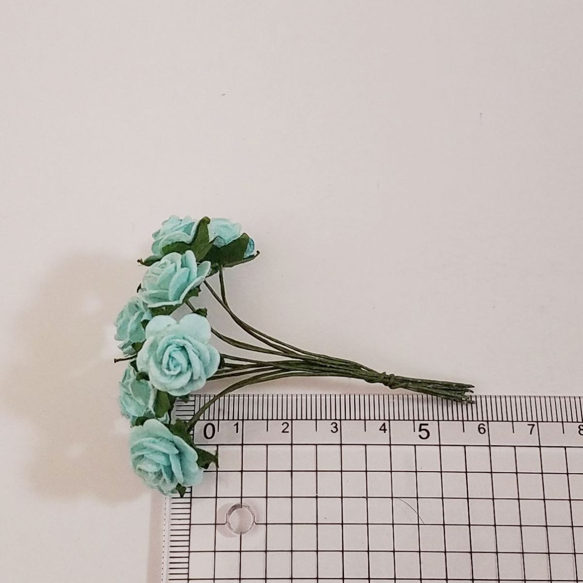 造花[ミニ?ペーパーフラワー バラ（水色 #167） 直徑約15mm 50本] ハンドメイド リース アートフラワー コサージュ