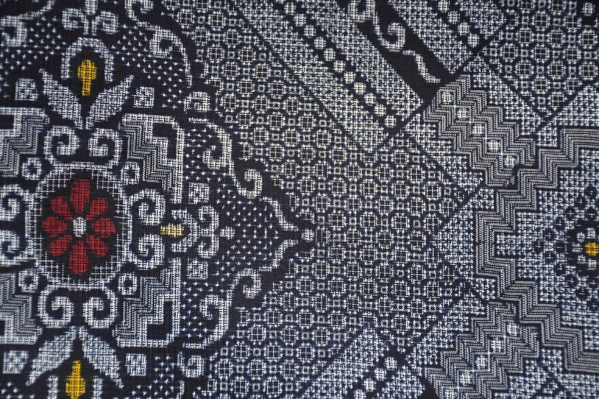 大島紬 正絹 奄美大島 身丈146cm 裄丈63cm ★着物 pb-3825 桜庭呉服店_画像2