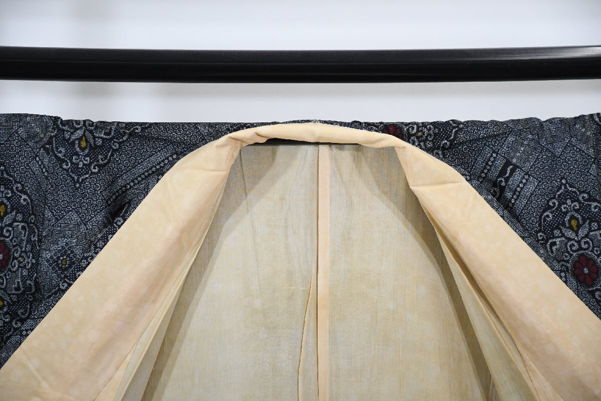 大島紬 正絹 奄美大島 身丈146cm 裄丈63cm ★着物 pb-3825 桜庭呉服店_画像10