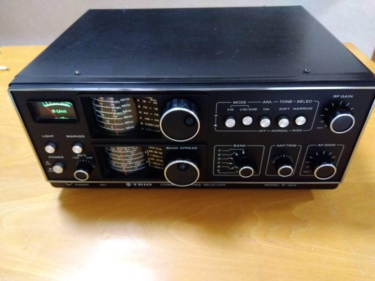 ☆とても綺麗☆動作品☆TRIOトリオ☆R-300☆受信機☆BCLラジオ☆ TRIOトリオ☆R-300☆受信機☆BCLラジオ☆レシーバー☆kenwood