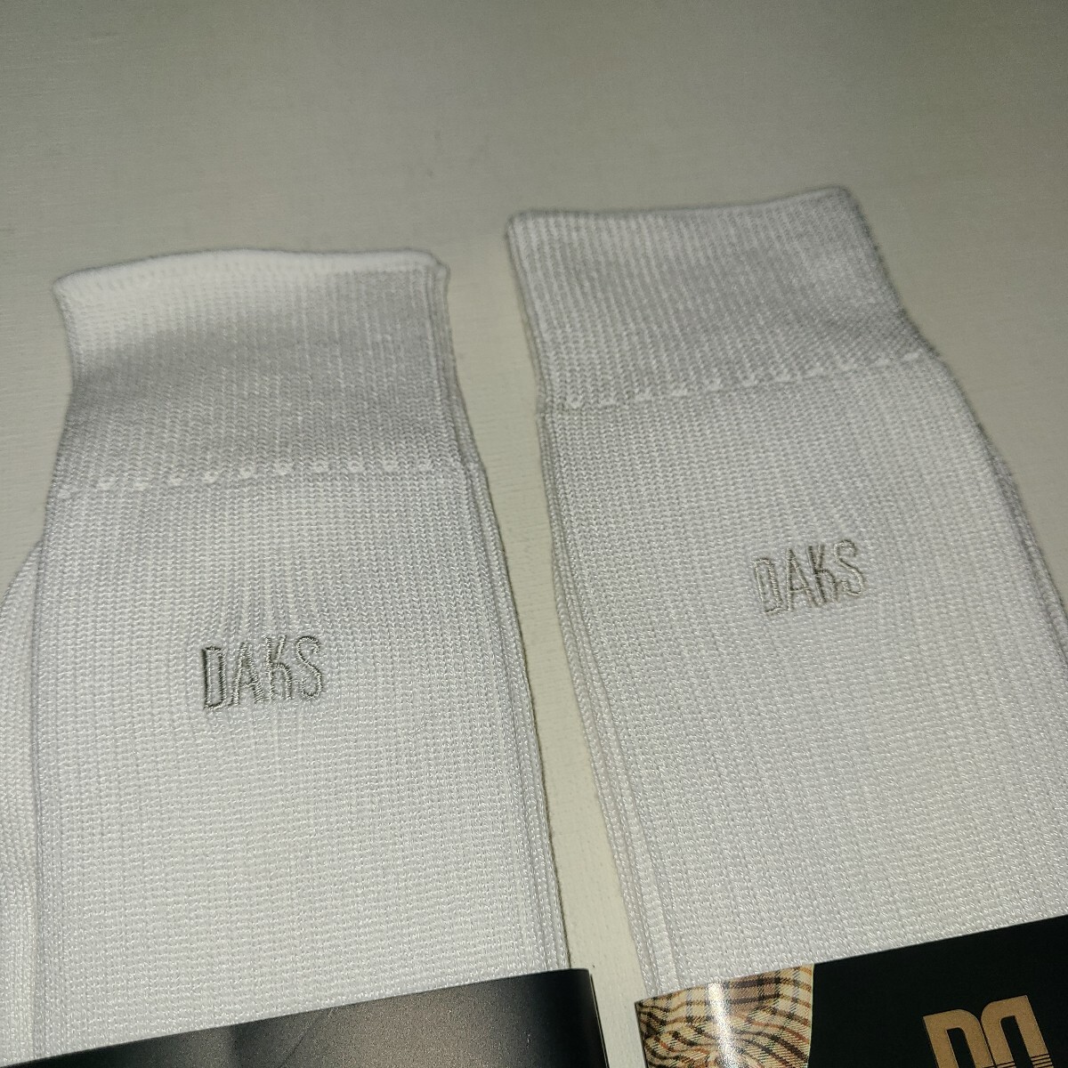DAKS London 靴下 ソックス 2足 24~26センチ 白 刺繍 ロゴ_画像2