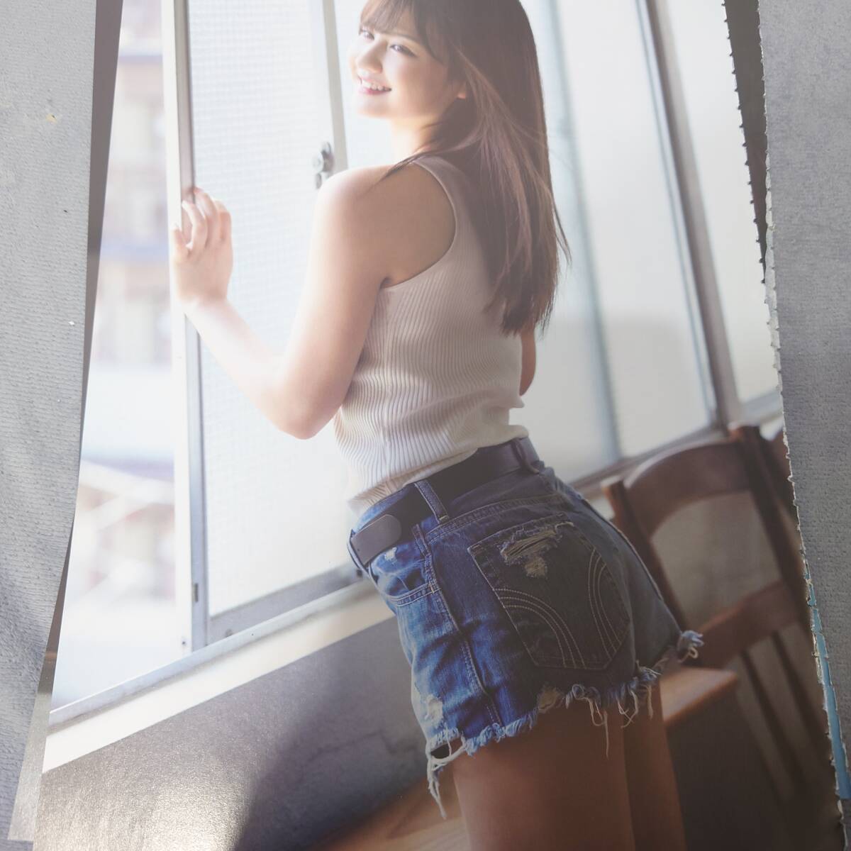 中村麗乃　切り抜き 8ページ_画像1