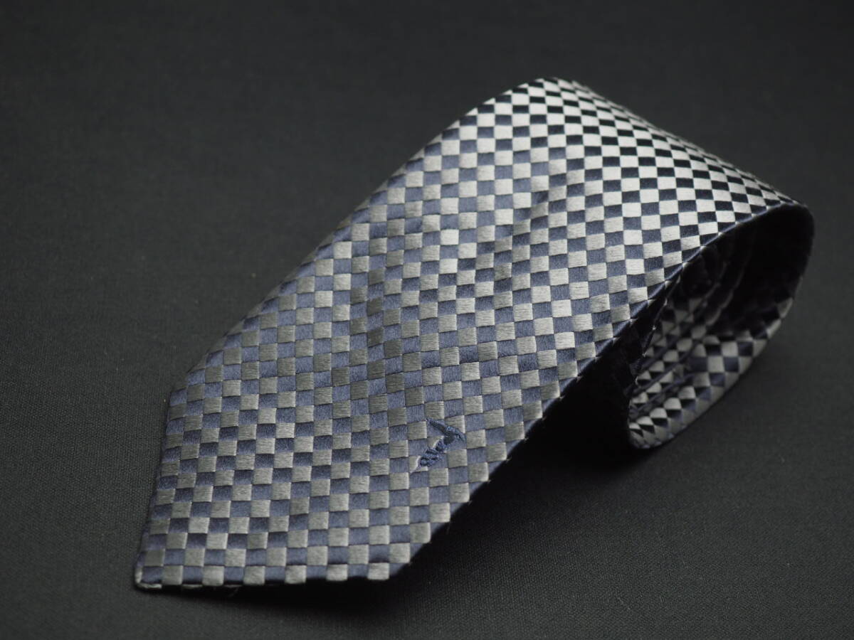 美品【TRUSSARDI トラサルディ】 F1784 グレー ネイビー系 SILK ブランド ネクタイ 古着 良品_画像2
