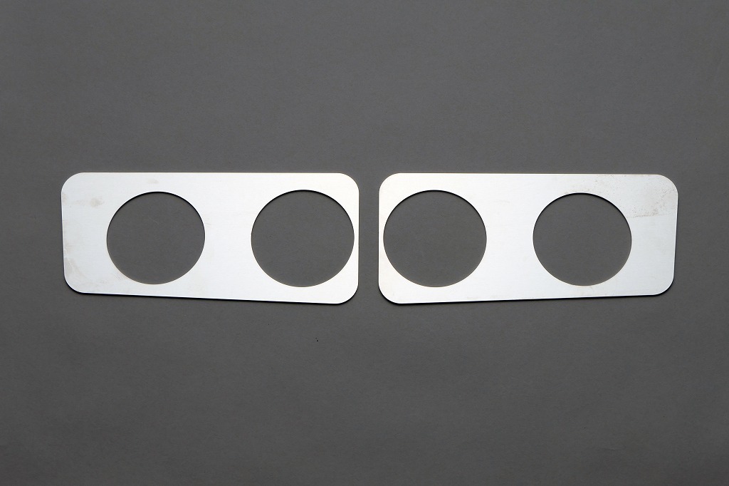 【アウトレット!】 J-NEXT ダイハツ ハイゼット/ハイゼットジャンボ (S500P/S510P) MC前用 アルミ テールレンズカバー 2連丸穴タイプ_画像3