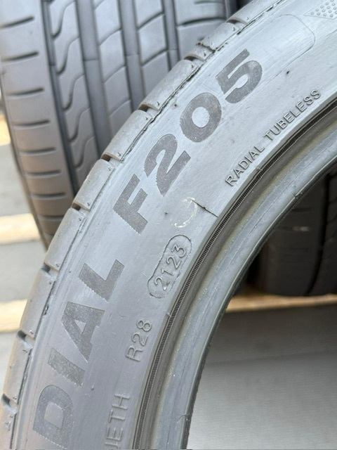 中古タイヤ4本セット 225/45/17 RADIAL F205 良好な状態のタイヤ 2023年製 225/45/17 RADIAL F205 良好な状態のタイヤ 2023年製_画像8