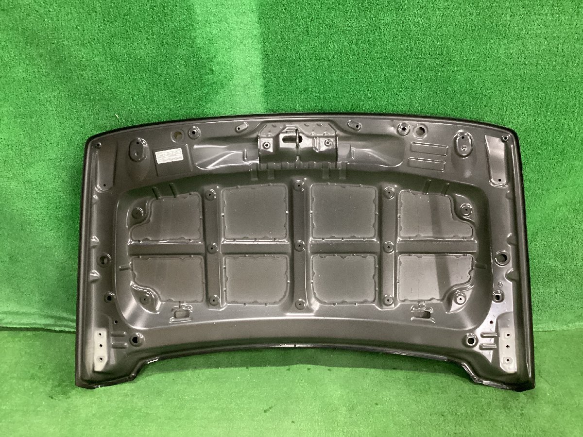 ジムニーシエラ　純正ボンネット ジムニー スズキ純正 ボンネットサイレンサー(インシュレーター