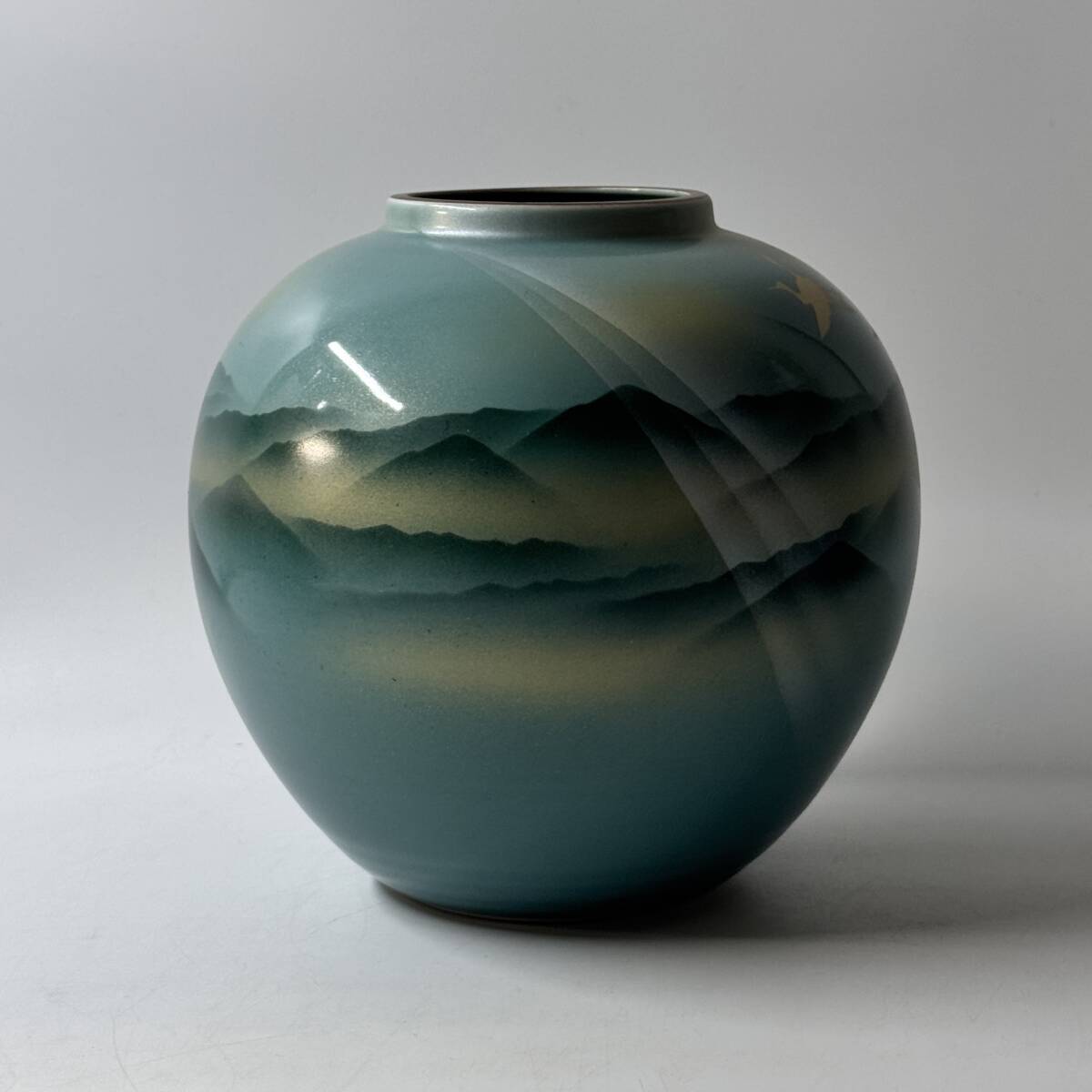 [63278Q] Kutani десять тысяч произведение золотой серебряный зеленый .. журавль полосный гора ваза ваза для цветов цветок входить цветок сырой . инструмент чайная посуда течение времени хранение товар текущее состояние товар 