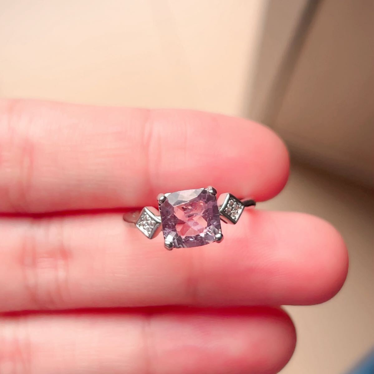 ブラジル産◇紫水晶◇アメジスト◇ キラキラ◇指輪◇リング◇フリーサイズ◇天然石◇パワーストーン◇巾着袋付き◇プレゼントにも038R8248_画像3