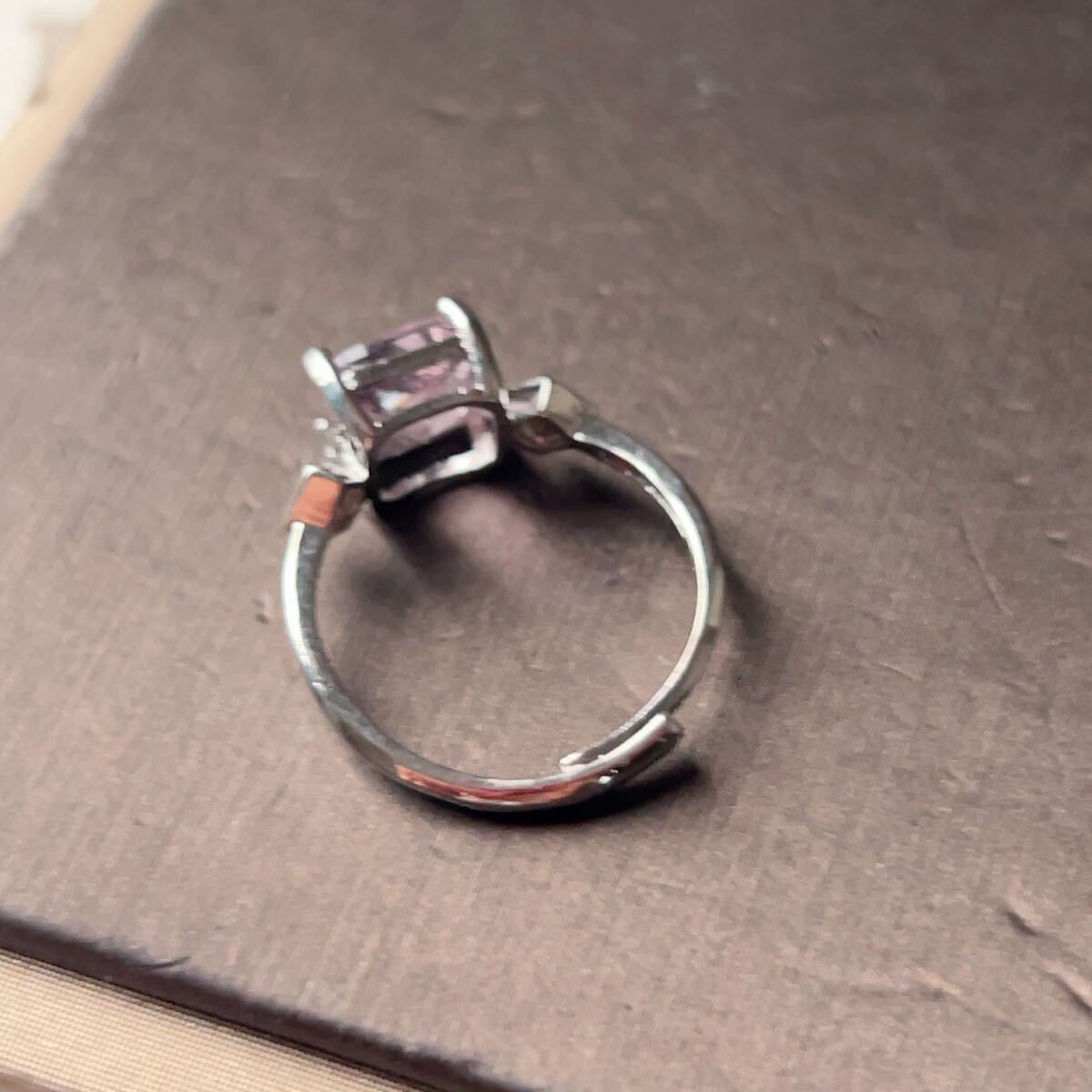 ブラジル産◇紫水晶◇アメジスト◇ キラキラ◇指輪◇リング◇フリーサイズ◇天然石◇パワーストーン◇巾着袋付き◇プレゼントにも038R8248_画像5