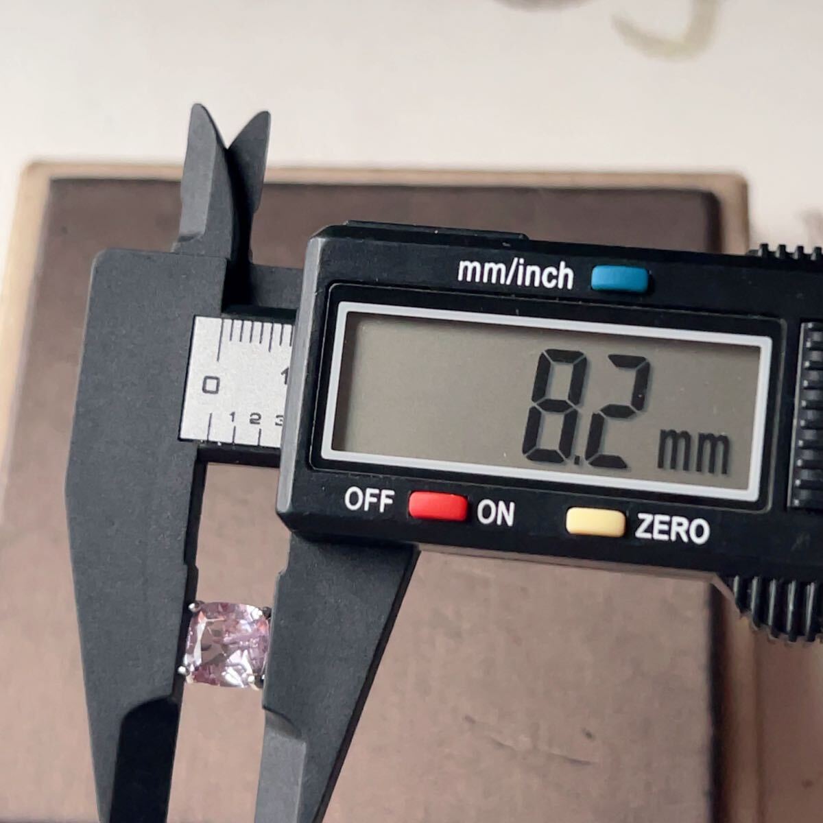 ブラジル産◇紫水晶◇アメジスト◇ キラキラ◇指輪◇リング◇フリーサイズ◇天然石◇パワーストーン◇巾着袋付き◇プレゼントにも038R8248_画像6