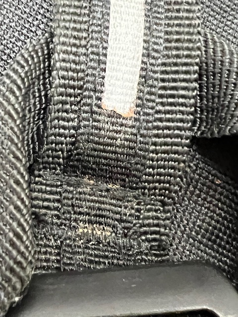 【菊水-378】(MZ) ホールズワース HOLDS WORTH 大容量リュック ブラック 5568 難あり/(S)_画像8