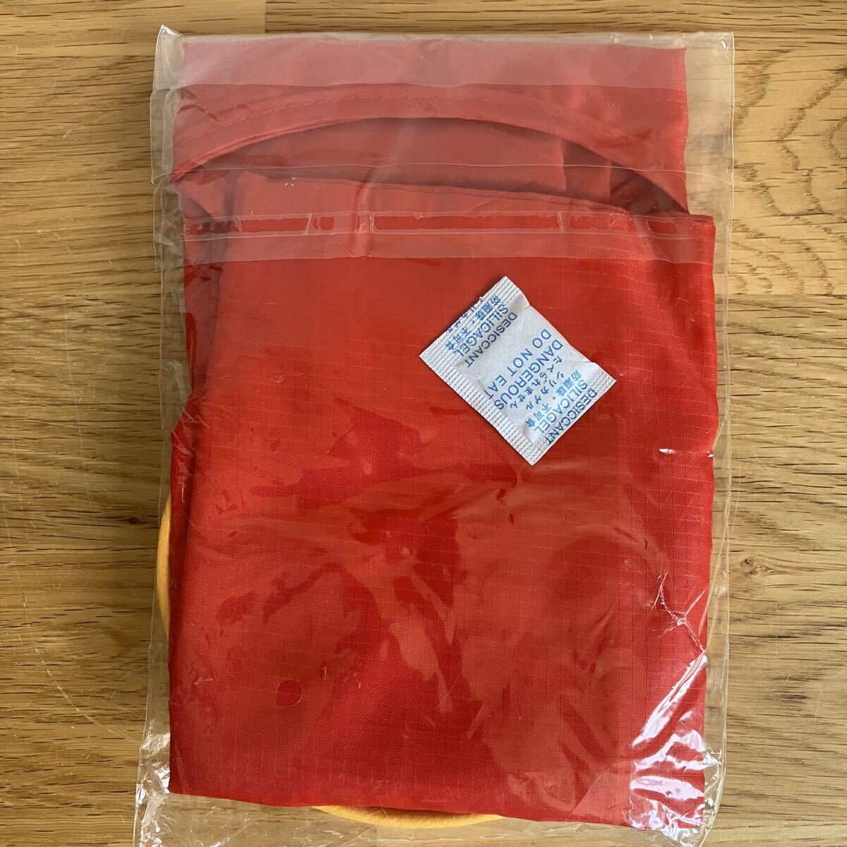 . Taro общий главный офис красный цвет слива .. конфеты Logo эко-сумка желтый цвет чёрный конфеты Logo сумка есть 