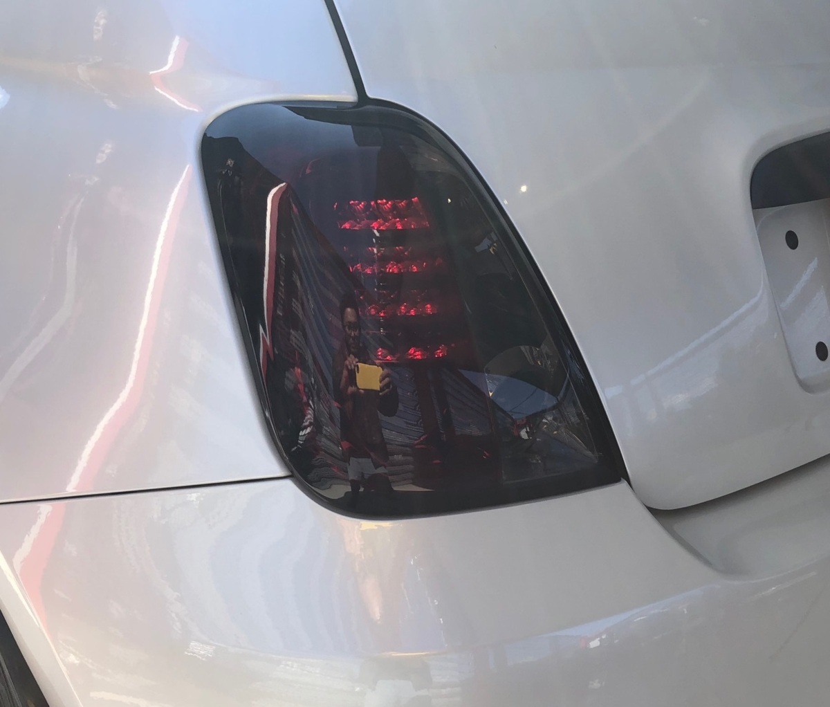 【M's】FIAT 500 ABARTH500 (前期用) AutoStyle ブラックフレーム LEDテールレンズ 左右 (スモーク/レッド) オートスタイル ランプ 391136_画像3