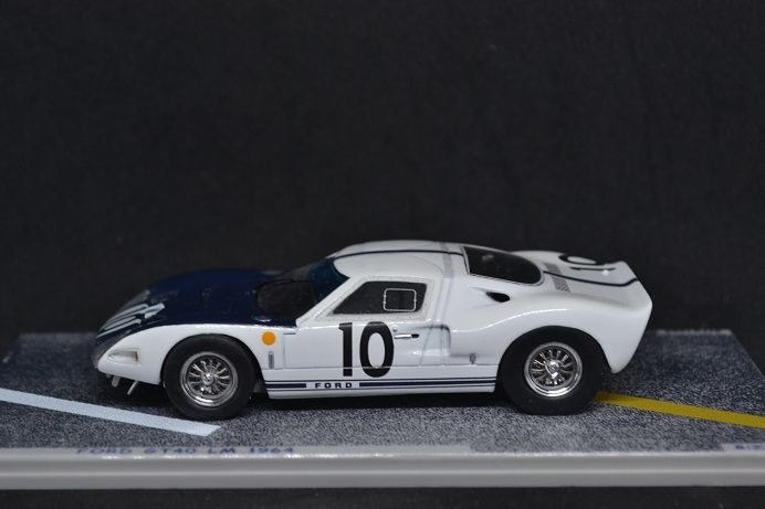 BizarRE 1/43 FORD GT40 LM 1964 ビザール フォード ル・マン 24時間 フィル・ヒル ブルース・マクラーレン 絶版 希少 レア_画像2