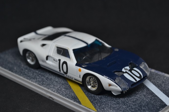 BizarRE 1/43 FORD GT40 LM 1964 ビザール フォード ル・マン 24時間 フィル・ヒル ブルース・マクラーレン 絶版 希少 レア_画像6