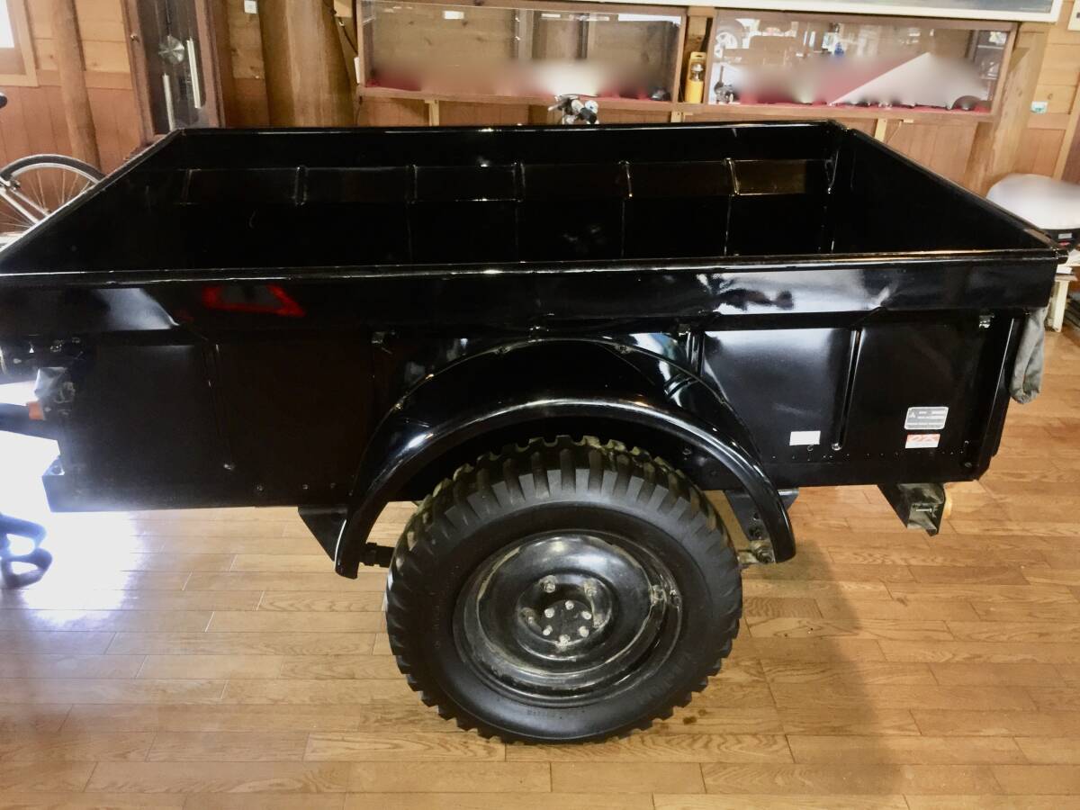 三菱　ジープ　トレーラー 米軍用トレーラーを三菱「ジープ」で牽引！ ボロボロのボディを