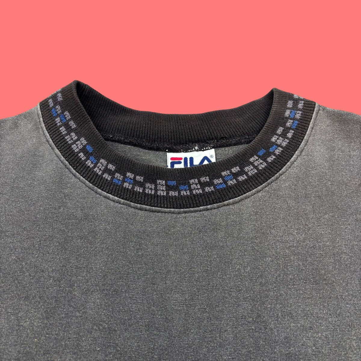 90s FILA Logo Long Sleeve Tee made in USA 90年代 フィラ ロゴ刺繍 ロングスリーブTシャツ ロンT アメリカ製 USA製 vintage ヴィンテージ_画像3