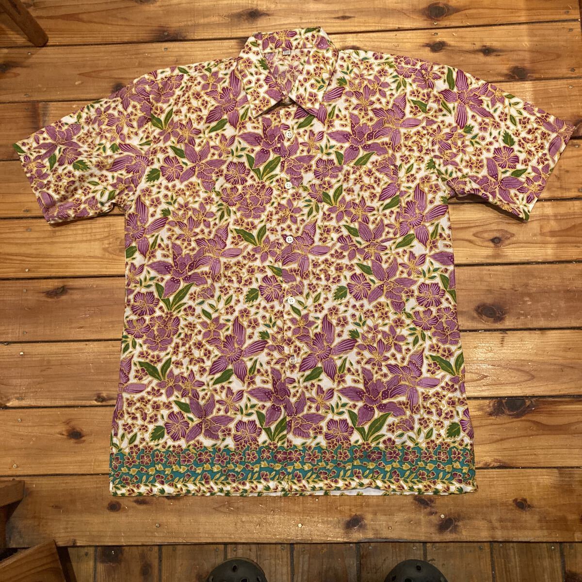 パターンシャツ　総柄シャツ　半袖シャツ　柄シャツ　Ｍサイズ 古着_画像1
