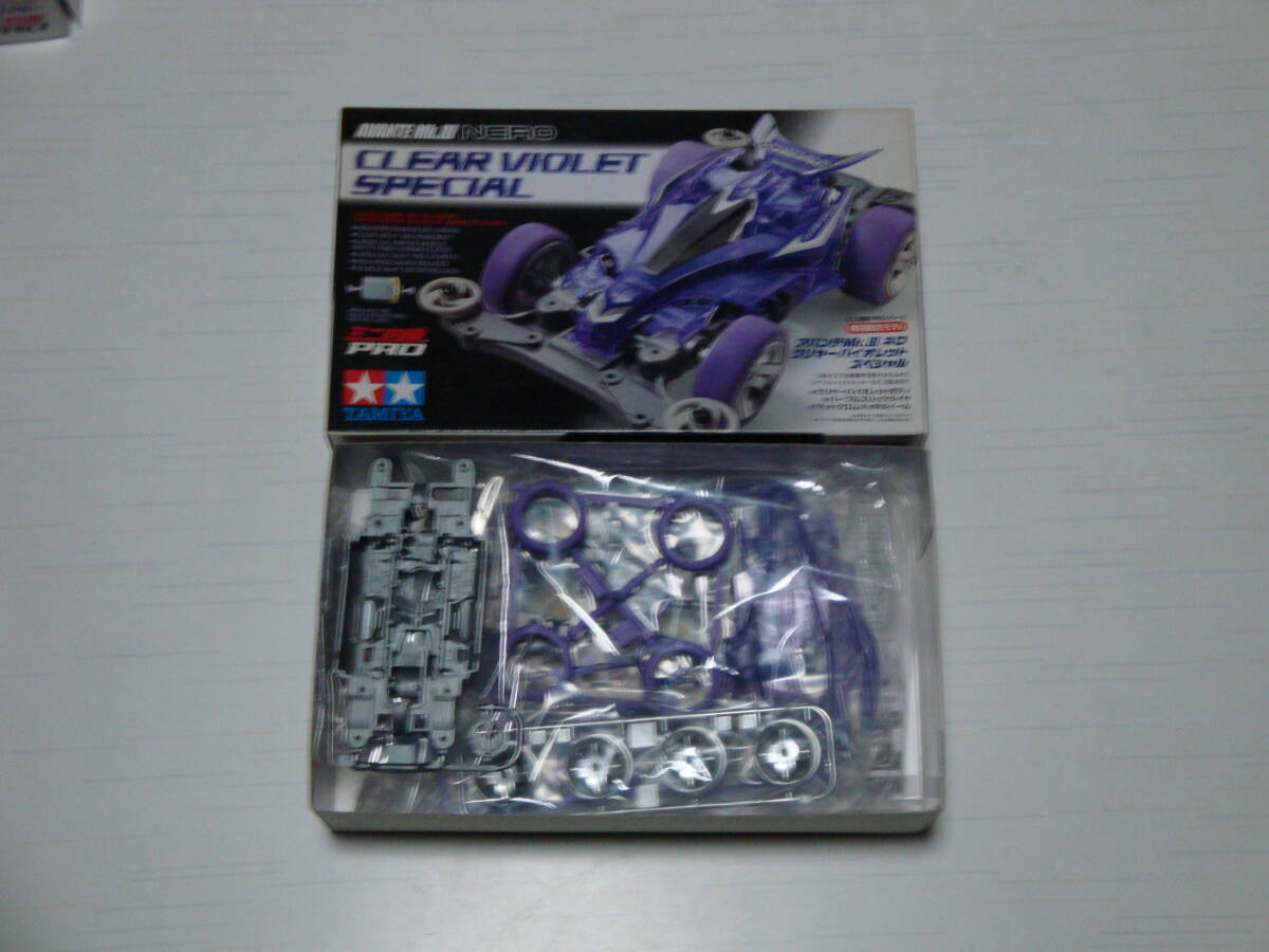 アバンテMk.Ⅲネロ　クリヤーバイオレットスペシャル　未組み立て　限定品_画像1