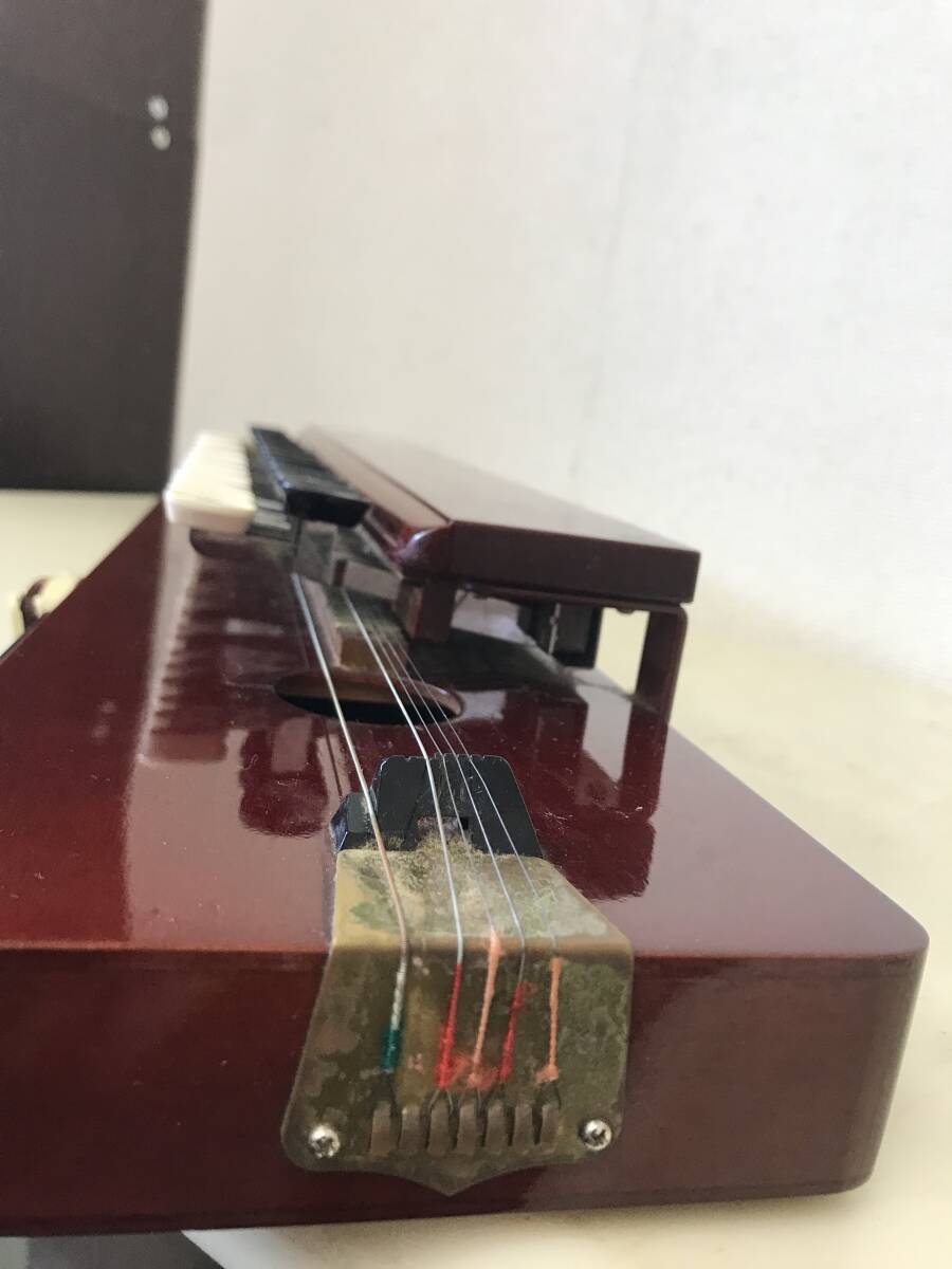 1524 АО ) Suzuki музыкальные инструменты завод Suzuki Taisho koto [ Special сосна ] струнные инструменты электронный музыкальные инструменты традиционные японские музыкальные инструменты звук музыкальные инструменты материал retro пишущая машинка чехол для ключей имеется др. 