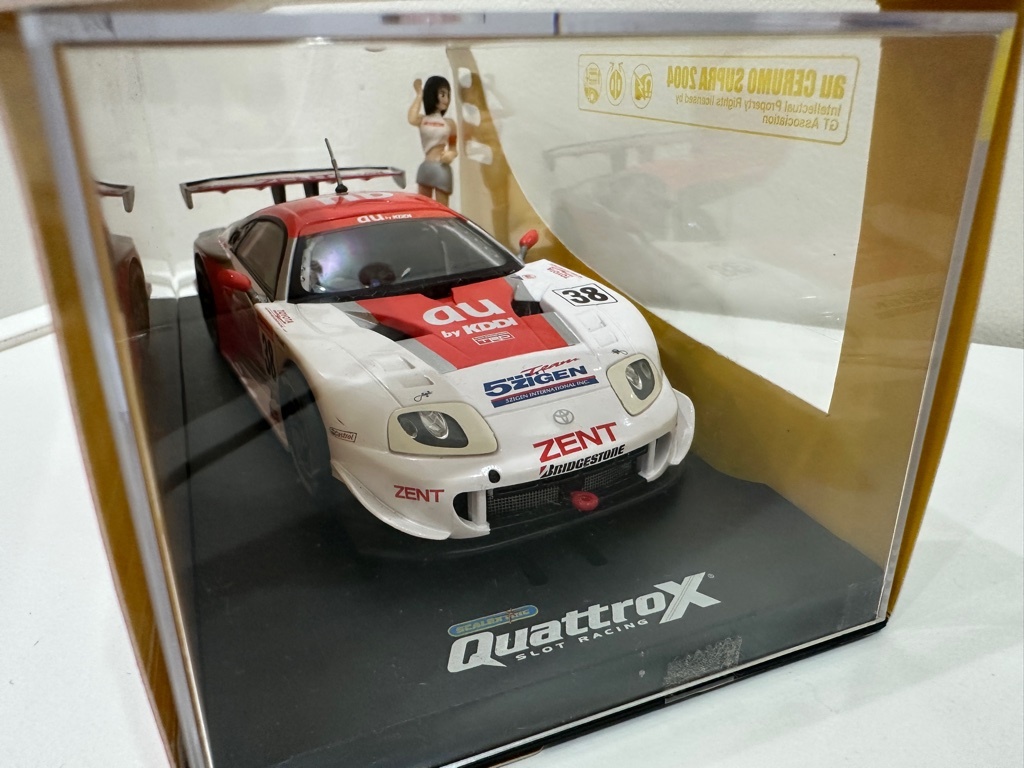 Yahoo!オークション - 1/32 SCALEXTRIC Quattrox au CERUMO #38