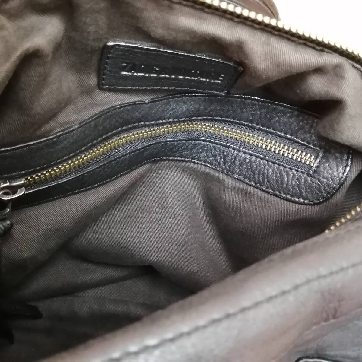 □25082902　ZADIG&VOLTAIRE　ザディグエヴォルテール　ボストンバッグ　ブラックレザー　型押ロゴ　ショルダーストラップ付　ポケット多数_画像10