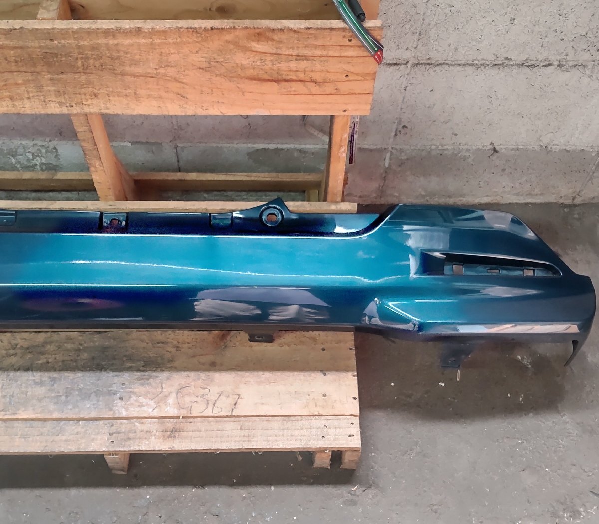 リアバンパー ダイハツ トール M900S 52159-B1020 T791 メタリック 中古品_画像7