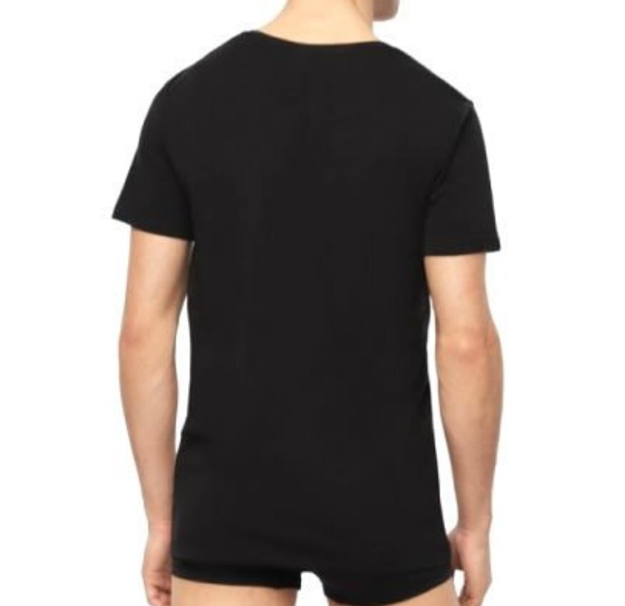 新品【ディーゼルMサイズ黒 ワンポイント Tシャツ】 Vネックメンズ DIESEL アメカジ ブランド アパレル プレゼント ブラック ワンポイント_画像3