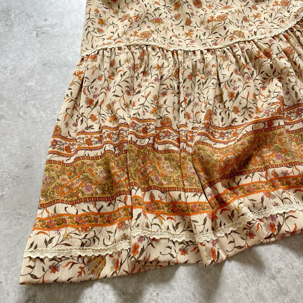 インゲボルグ ピンクハウス 花柄 ロングスカート M フレア 総柄 ベージュ 綿_画像10
