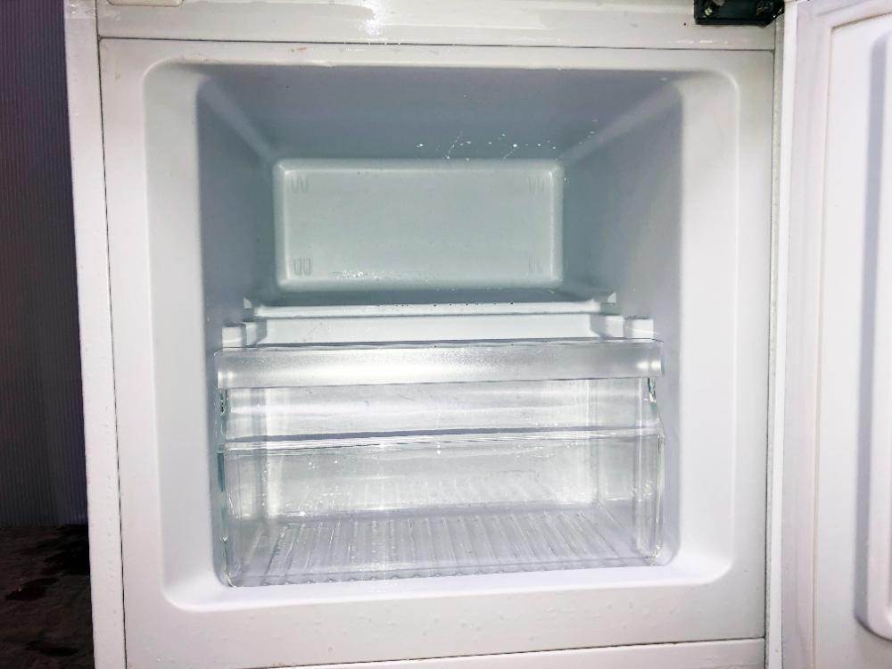 ◆送料無料★2021年製★ 中古★YAMADASELECT 117L 耐熱100℃トップテーブル!!ガラス棚!冷蔵庫【◆YRZ-C12H1】◆B96_画像5