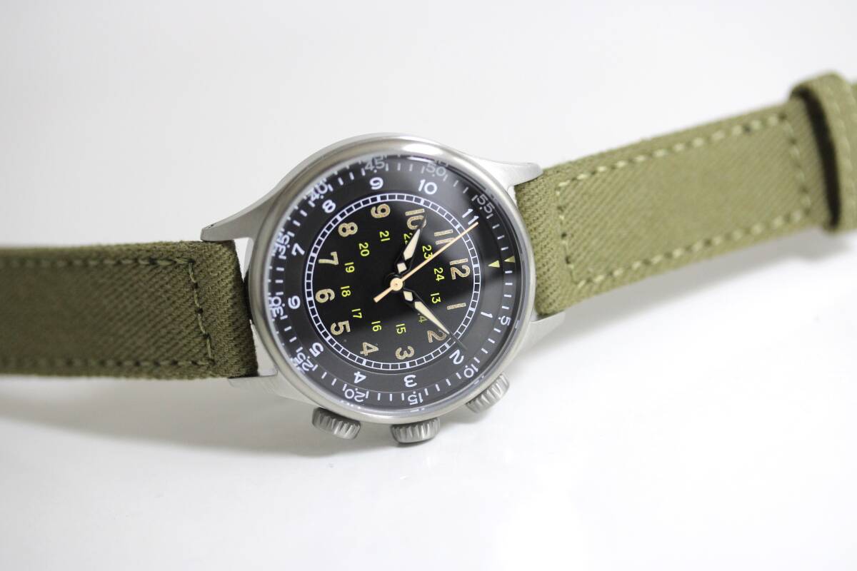 アメリカ陸軍航空隊モデルを復刻！M.R.M.W. ミリタリーウォッチ TYPE -A-15 ヴィンテージ 12時間表示のクォーツ腕時計 ブローバタイプ_画像9