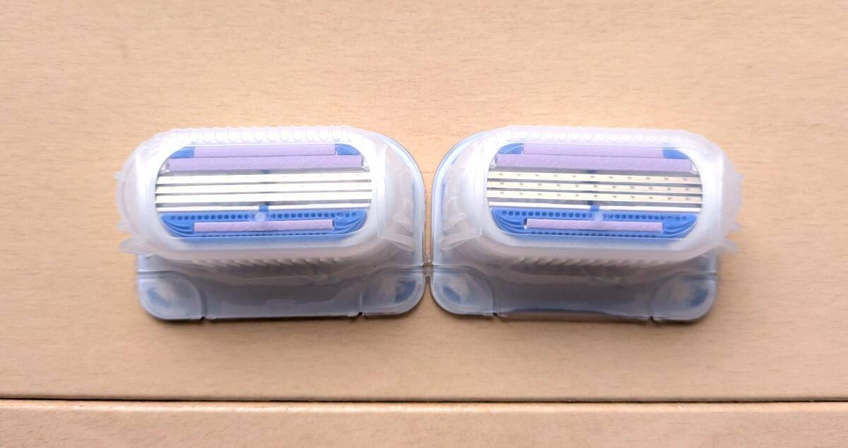 【ジレット ヴィーナス ディバイン　Gillette Venus Divine】 替刃　２個_画像4