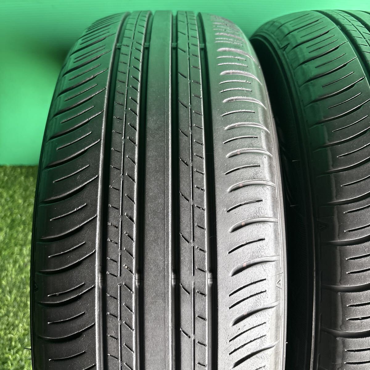 215/60R17 DUNLOP ENASAVE EC300+ 2022年製 2本 送料無料です!_画像2