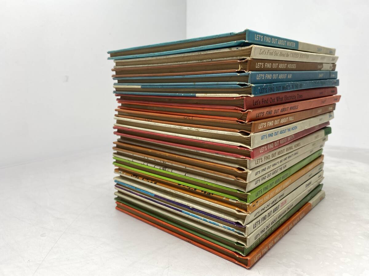 8/14★LET’S FIND OUT ABOUT★Grolier 絵本 海外絵本 ※全部英語【中古/現状品/シミや汚れあり】_画像7