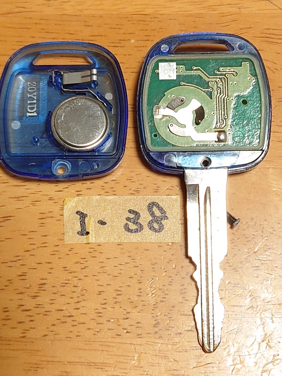 I-38 三菱 純正 2ボタン キーレス 【基盤 G8D-560M-A】 ブルースケルトン ekワゴン/コルト/パジェロミニ等 周波數(shù)OK/追跡あり/匿名配送